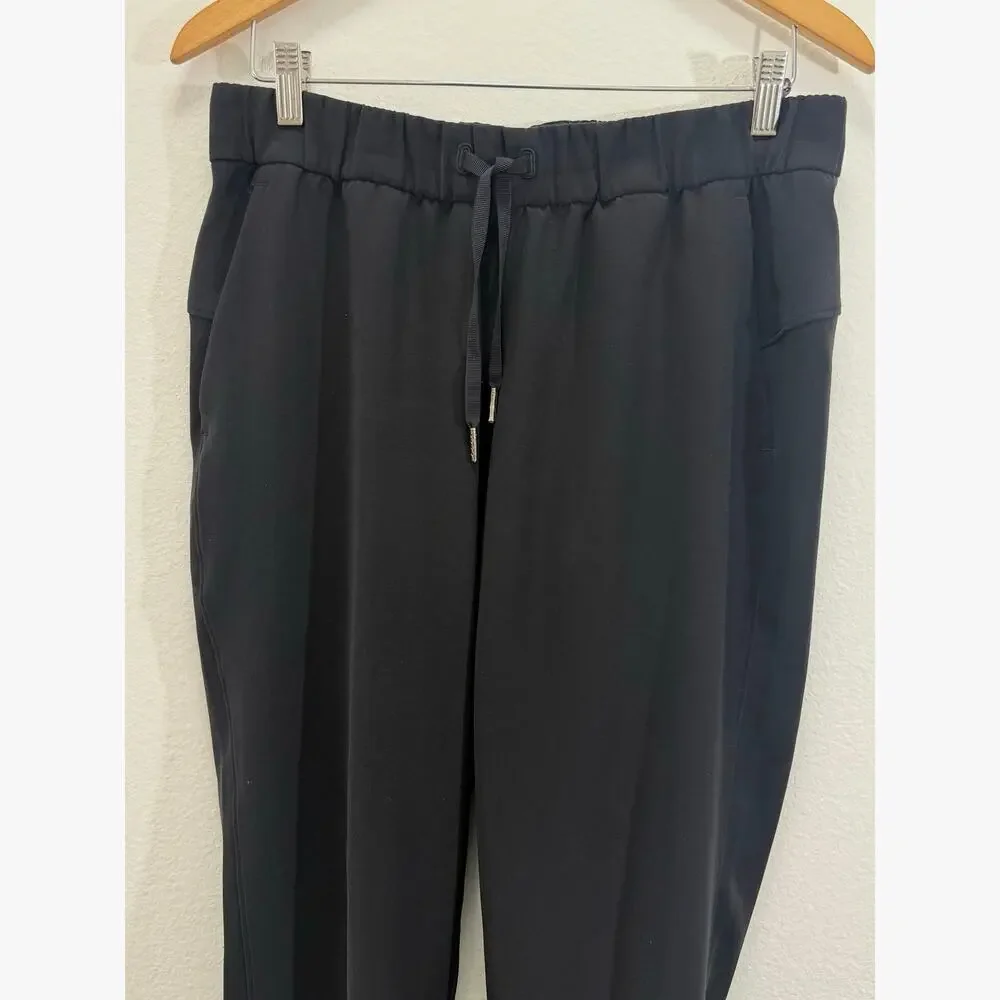 Lululemon On the Fly Jogger Black Size 8 Stretch Travel Athletic Pants